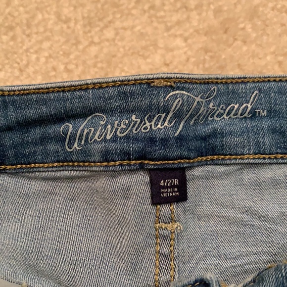 Universal Thread ripped knee skinny jeans - Picture 6 of 7